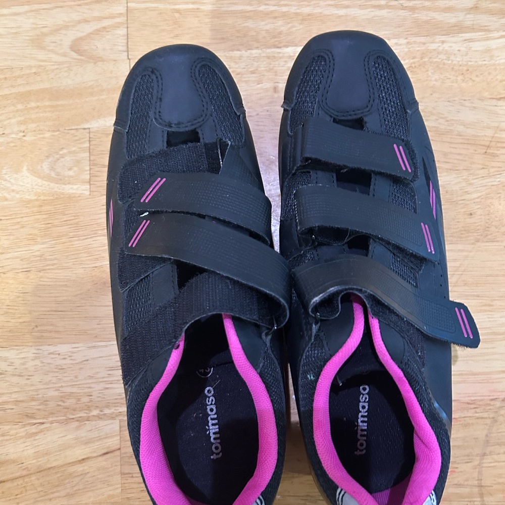 Tommaso spin clip-in shoes with cleats